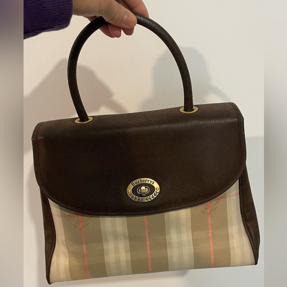 Authentic Vintage Burberry satin&suede handbag.